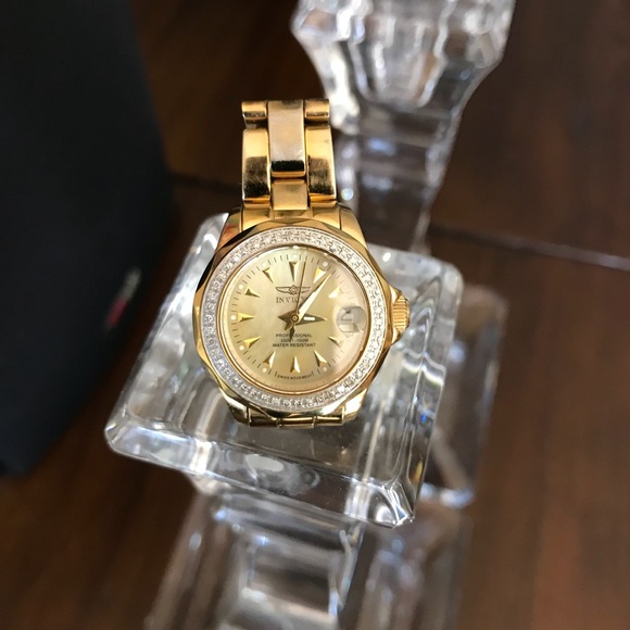 Invicta Swiss movement Diamond watch - Picture 3 of 11